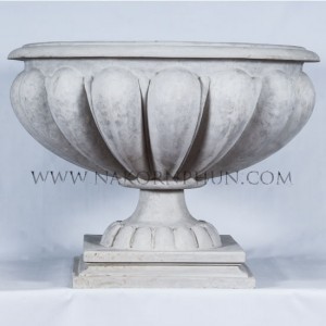 550_21_large_sized_pumpkin_flower_pot_concrete_02