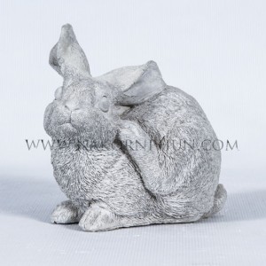 550_51_concrete_statute_rabbit_02