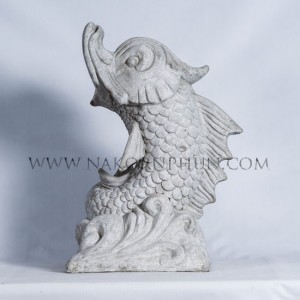 550_84_concrete_statute_dragon_fish_wave_45x55cm